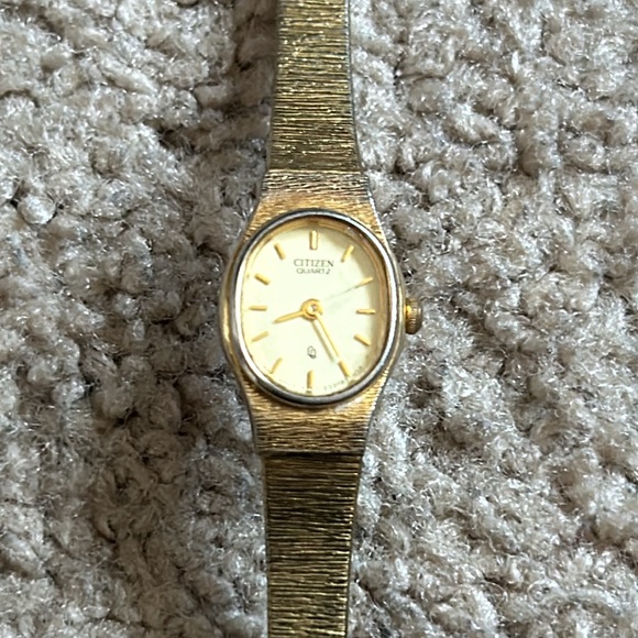 Citizen Gold Women's Watch - Picture 2 of 8